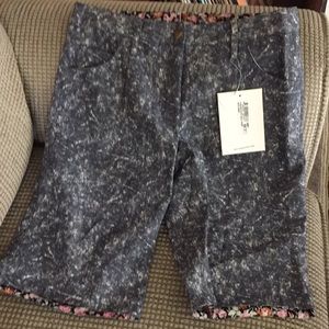 Rhythm walking shorts (sz 10)